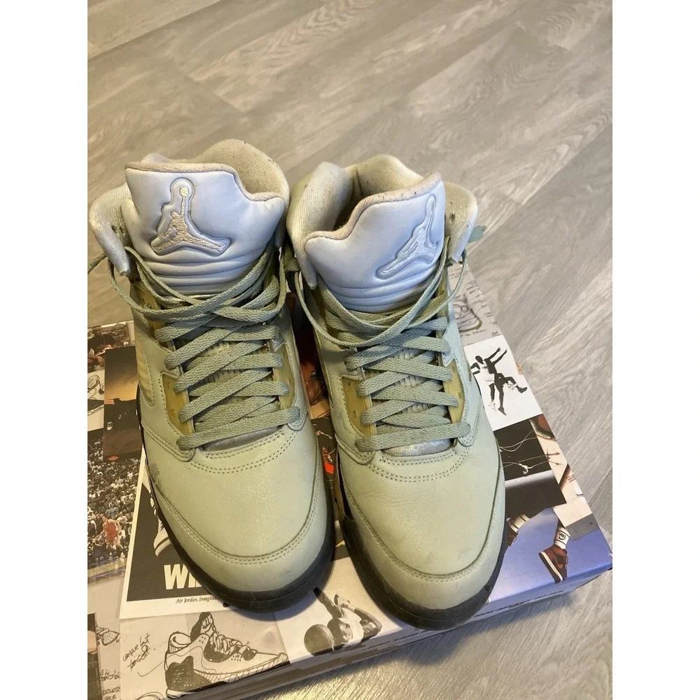 Jordan 5 Retro Lightning trainers in white and green Men Size 10.5